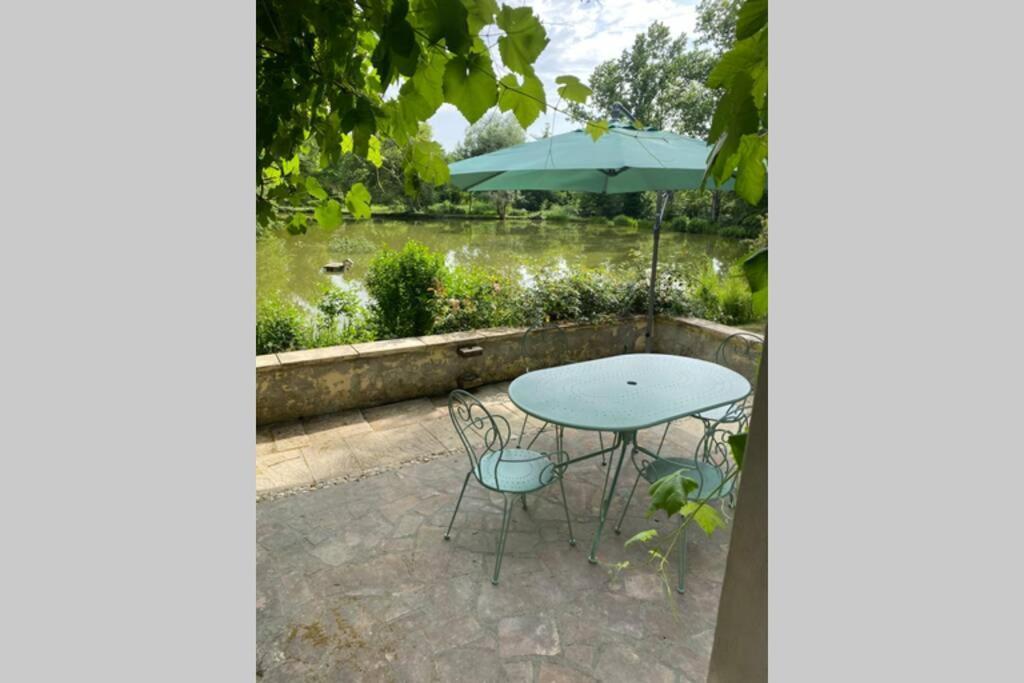 La Petite Maison Au Bord De L'Etang Chirac  Bagian luar foto